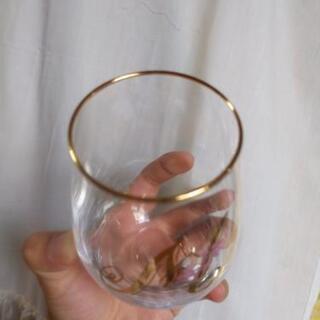 未使用　イニシャルM ラウンドグラスの画像