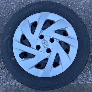 アクア純正ホイール　175/65R15　 バリ溝9部山 