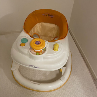 歩行器　赤ちゃん用品
