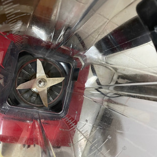 購入者様が決まりました★Vitamix/バイタミックス　赤　とIKEAのステンレス台の画像