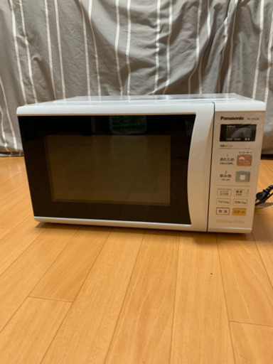 電子レンジ　NE-EH226-W