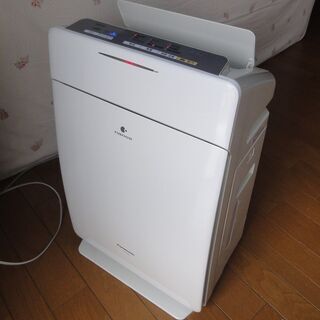 Panasonic　加湿空気清浄機　F-VXE60　白　難有り　...