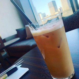 本日お昼にカフェ行きませんか？