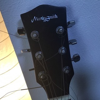 Martin Smithアコギ(ペグ破損junk扱い)の画像