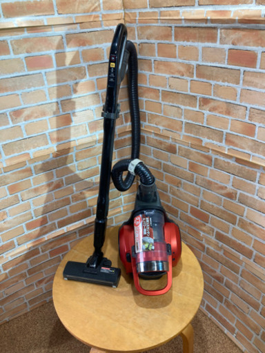 Panasonic サイクロン式掃除機 MC−SR550G−R 2017年製