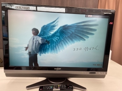 シャープ　Blu-rayプレーヤー内蔵　32インチ液晶テレビ