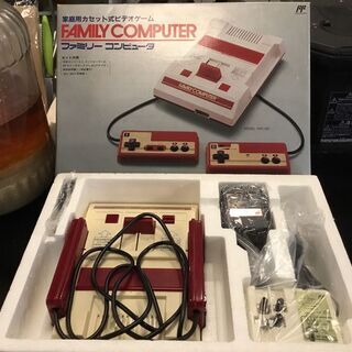 【超美品】初代ファミリーコンピュータ(ファミコン)【未使用】