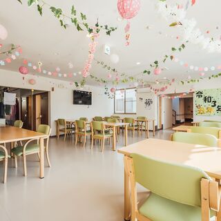 事務職員募集中！介護事業所を運営する会社の本社事務職員を募集しています。医療・介護事務経験問いません。の画像