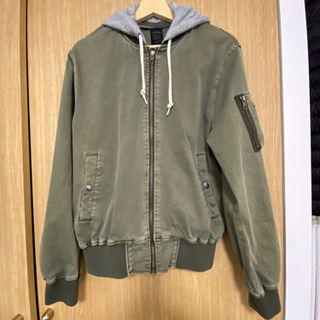 ジャンパーあげます！！