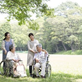 【介護職経験者必見！！】週払い可能☆介護老人保健施設でのお仕事♪