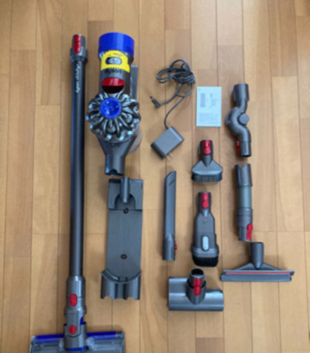 ダイソン　掃除機　v8fluffy+  美品