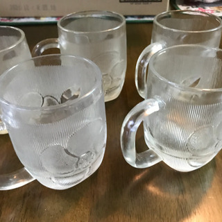 ビールジョッキ5つ