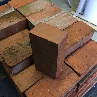 赤レンガ69個の画像