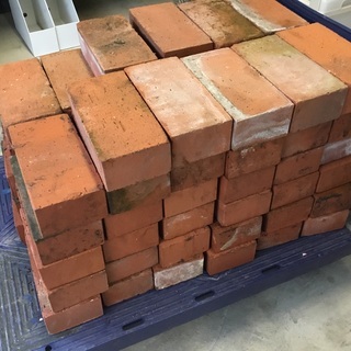 赤レンガ69個の画像