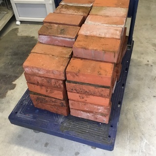 赤レンガ69個の画像