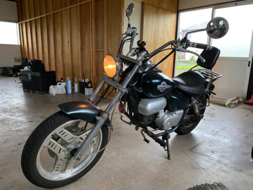 ホンダ　マグナ50　車　バイク