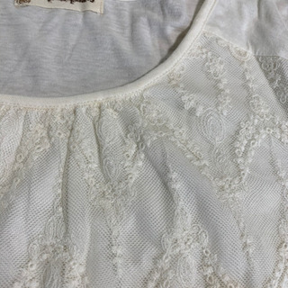 ブラウスTシャツの画像