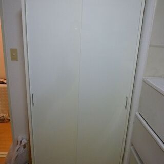 無料で差し上げます。　収納棚