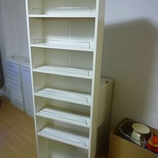 無料で差し上げます。　すき間家具　収納棚