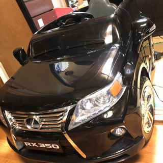 レクサス　充電式電動自動車