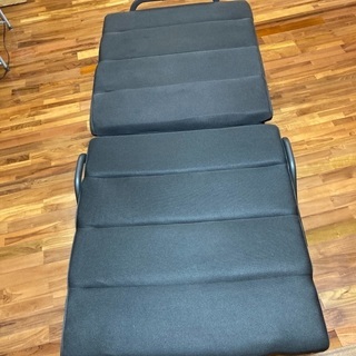 【値下げします！！！6,000円→4,000円】厚みのある折り畳みベッドの画像