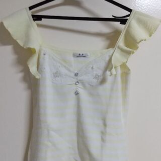 ✨レディーストップスM　黃白【未使用品】✨