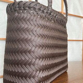 ハンドメイド網代編みカゴバッグの画像