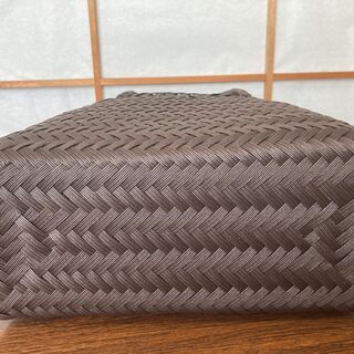 ハンドメイド網代編みカゴバッグの画像