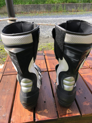 [6月16日まで]格安レーシングブーツ　バイク