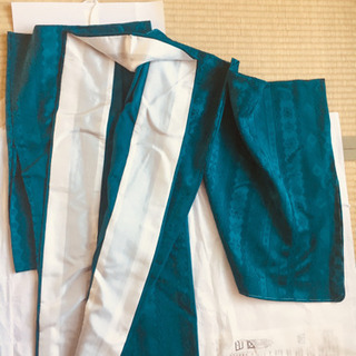 ハンドメイドシルク着物の画像
