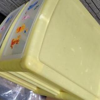 《早く取りに来て頂ける方》プーさん 収納ケース2段の画像
