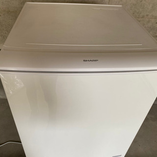 SHARP/2016年製冷凍冷蔵庫の画像