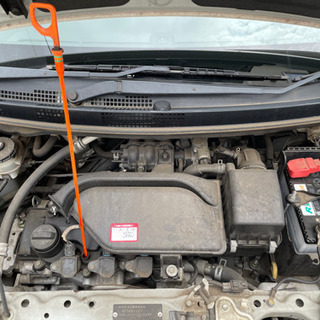 車のエンジンルーム内やその他の点検