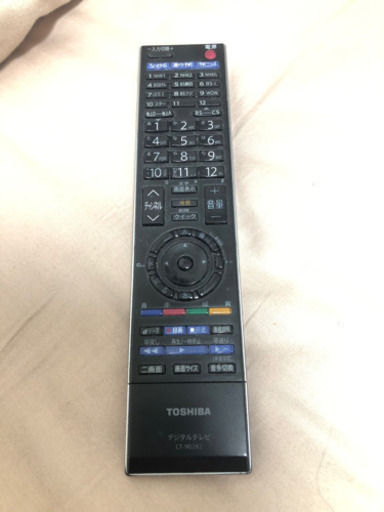 TOSHIBA REGZA 32型テレビ、テレビ台、棚