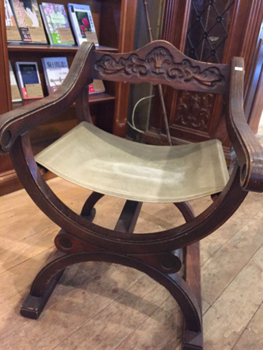 JF1859 彫刻彫り アームチェア