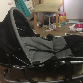 ベビーベッドの画像