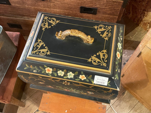 JF02061 レトロ小物ケース