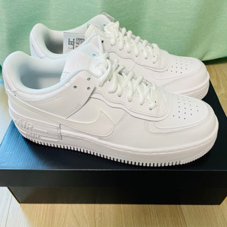 【未使用品】エアフォース1 シャドウ　スニーカー　白　厚底の画像