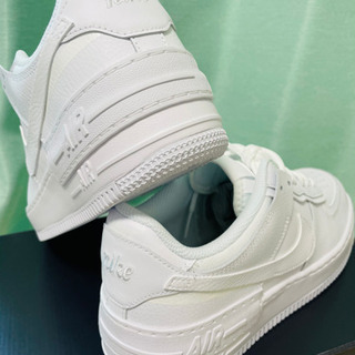【未使用品】エアフォース1 シャドウ　スニーカー　白　厚底の画像