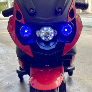 紅のキッズバイク 12v