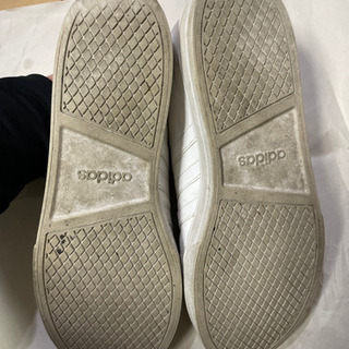 adidasスニーカー26センチの画像