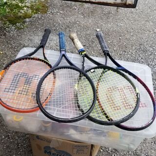 テニス　ラケット　🎾　　中古　4本セットの画像