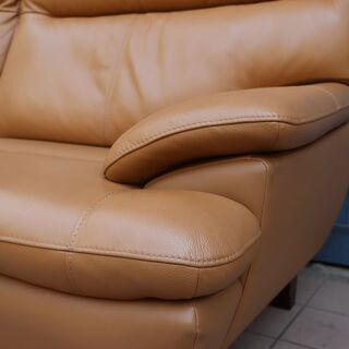 美品 2023年購入 IDC大塚家具 本革 3P 3人掛け ソファ オースチン ソファ 3人掛け「オースチンKD」幅207cm 革#J/S-862C ビスク色 脚部全6