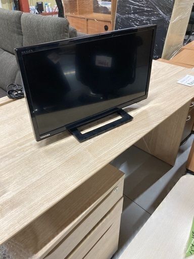 【ぐらつき有】東芝　19型液晶テレビ　年式2018年or2019年（９）
