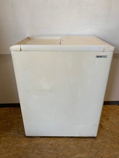 【SANYO】サンヨー 小型 冷凍 ストッカー 容量136L 業務用 厨房機器 SCR-S82 2001年製