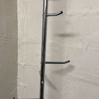 【あげます】ポールハンガーラック（シルバー）の画像