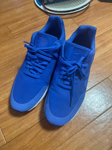NIKE スニーカー　ウルトラモアレ　28.5 美品