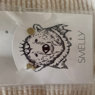 リバーシブルピアス　SMELLY アーバンリサーチ
