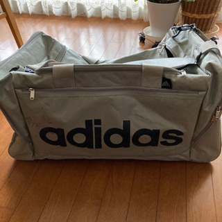 アディダス　スポーツバック　お値下げ中