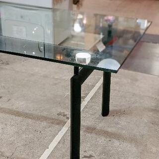 ル・コルビジェ LC6 ダイニングテーブル 強化ガラス ガラス厚み約